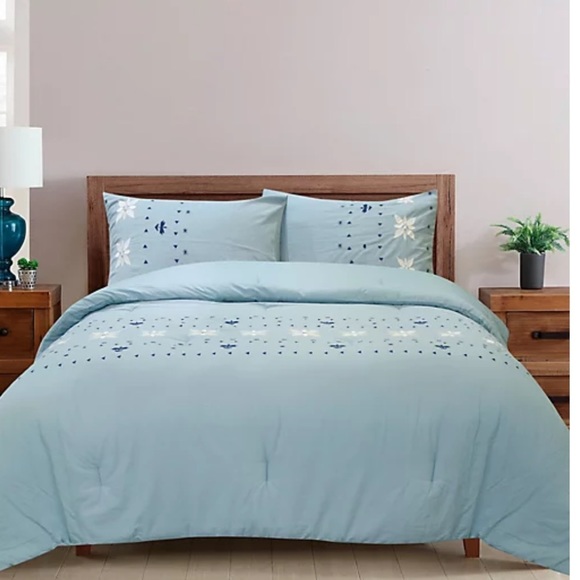 Wild Sag Alana Geometric 3-Piece Reversible Comforter Set​ - Picture 3 of 5